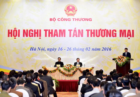 Thủ tướng Nguyễn Tấn Dũng chủ trì Hội nghị Tham tán thương mại 2016.